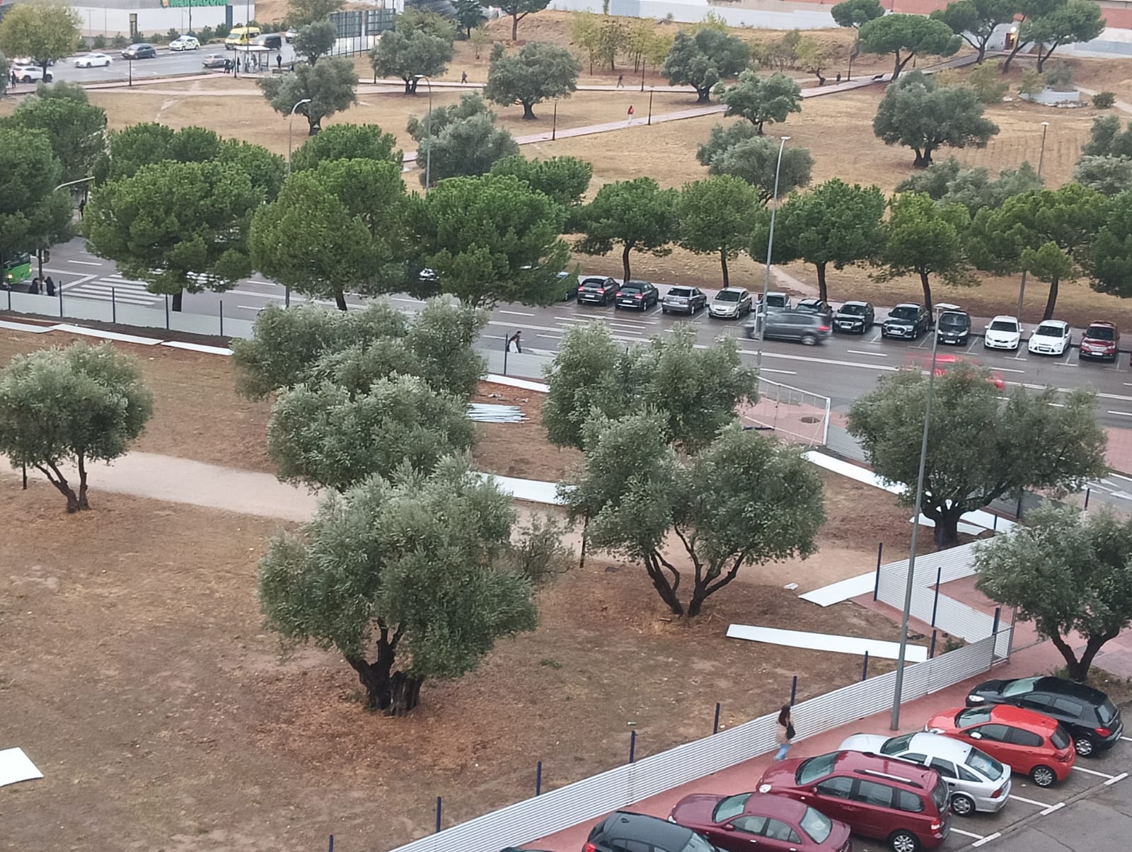 Vallado del Parque de los Olivos en Móstoles de forma Ilegal