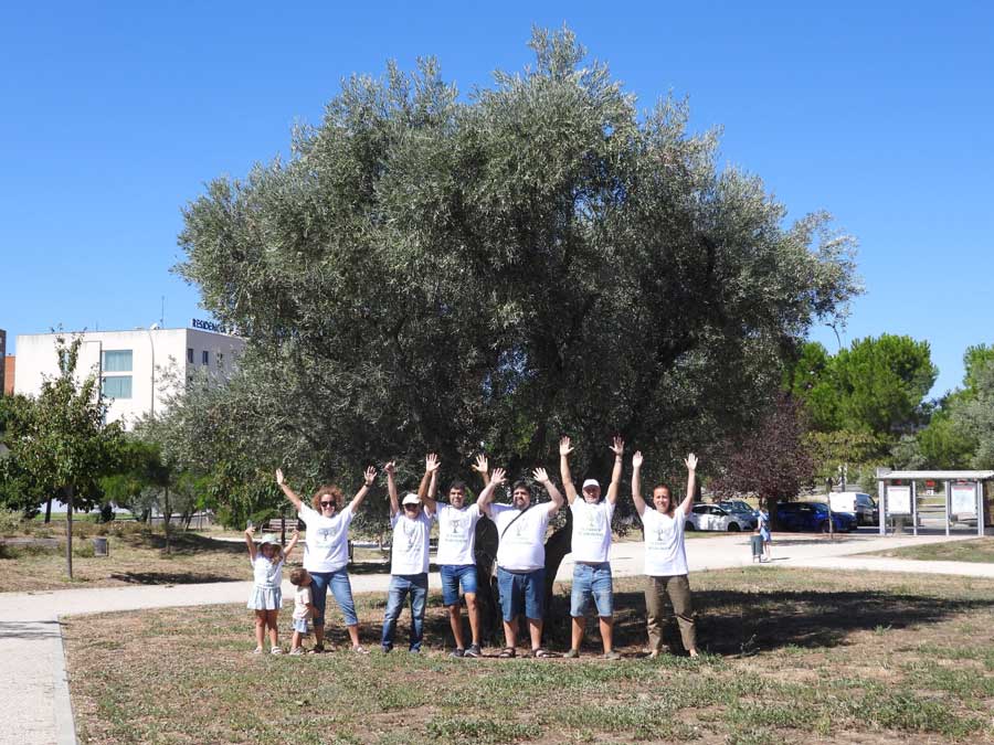 Acción Ecologista defendiendo la tala del Parque de los Olivos en Móstoles